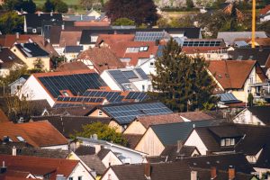 Solar Power During Blackouts: What Every Family Should Know